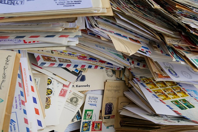 Darf die Post meine Briefe und Pakete öffnen?